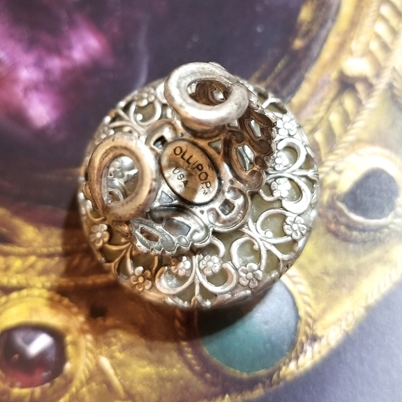 RETIRED OLLIPOP Sweet Romance Quartz & Swarovski Ring - Picture 2 of 6